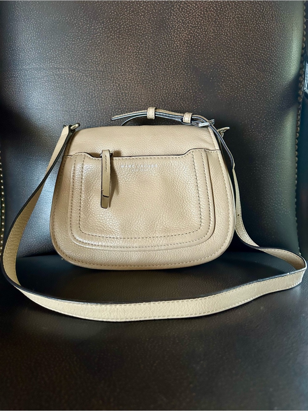 Marc Jacobs Taupe Pebbled Leather Crossbody Bag